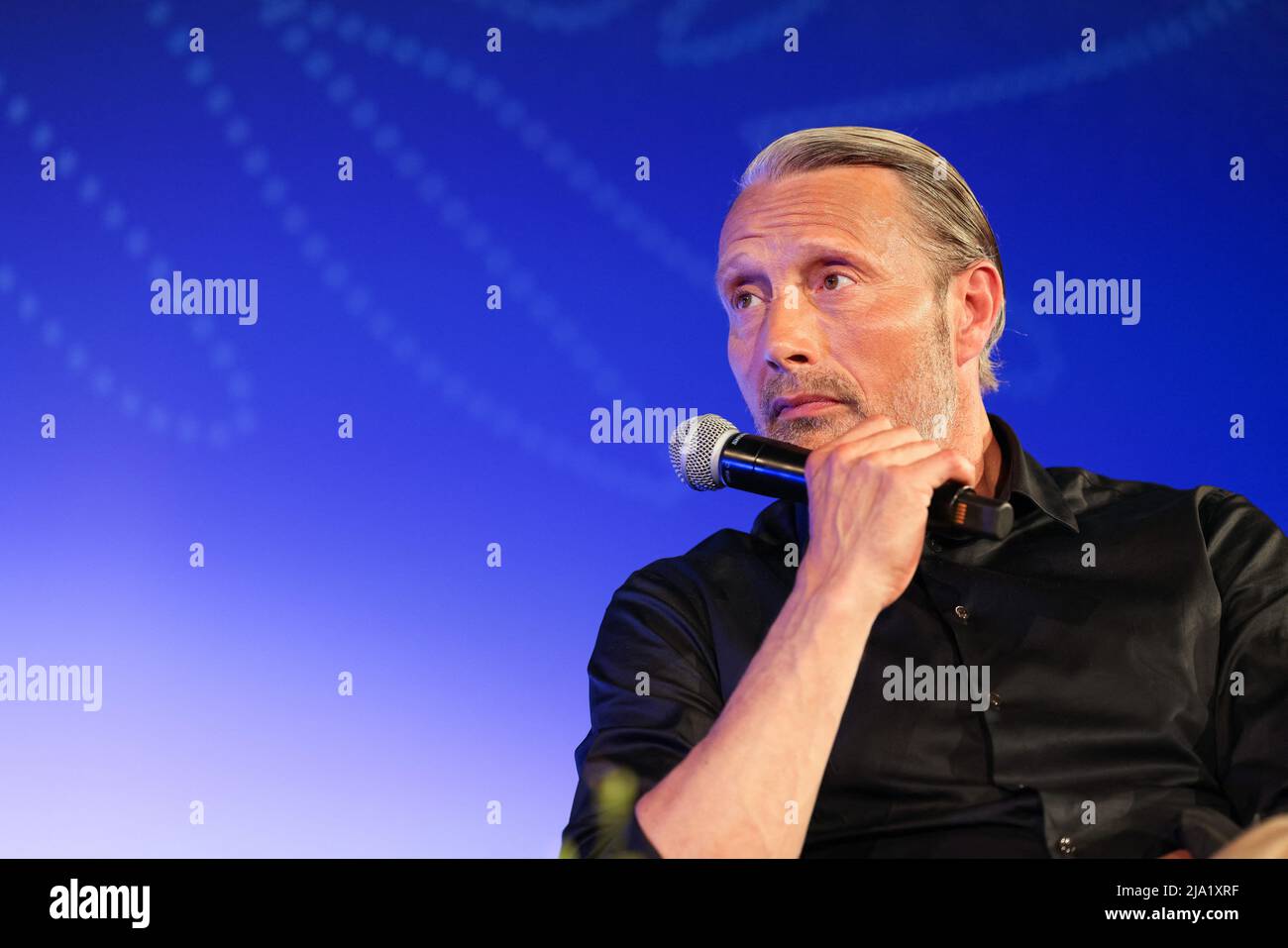 Cannes, France. 26/05/2022, Mads Mikkelsen seen during a rendez-vous ...