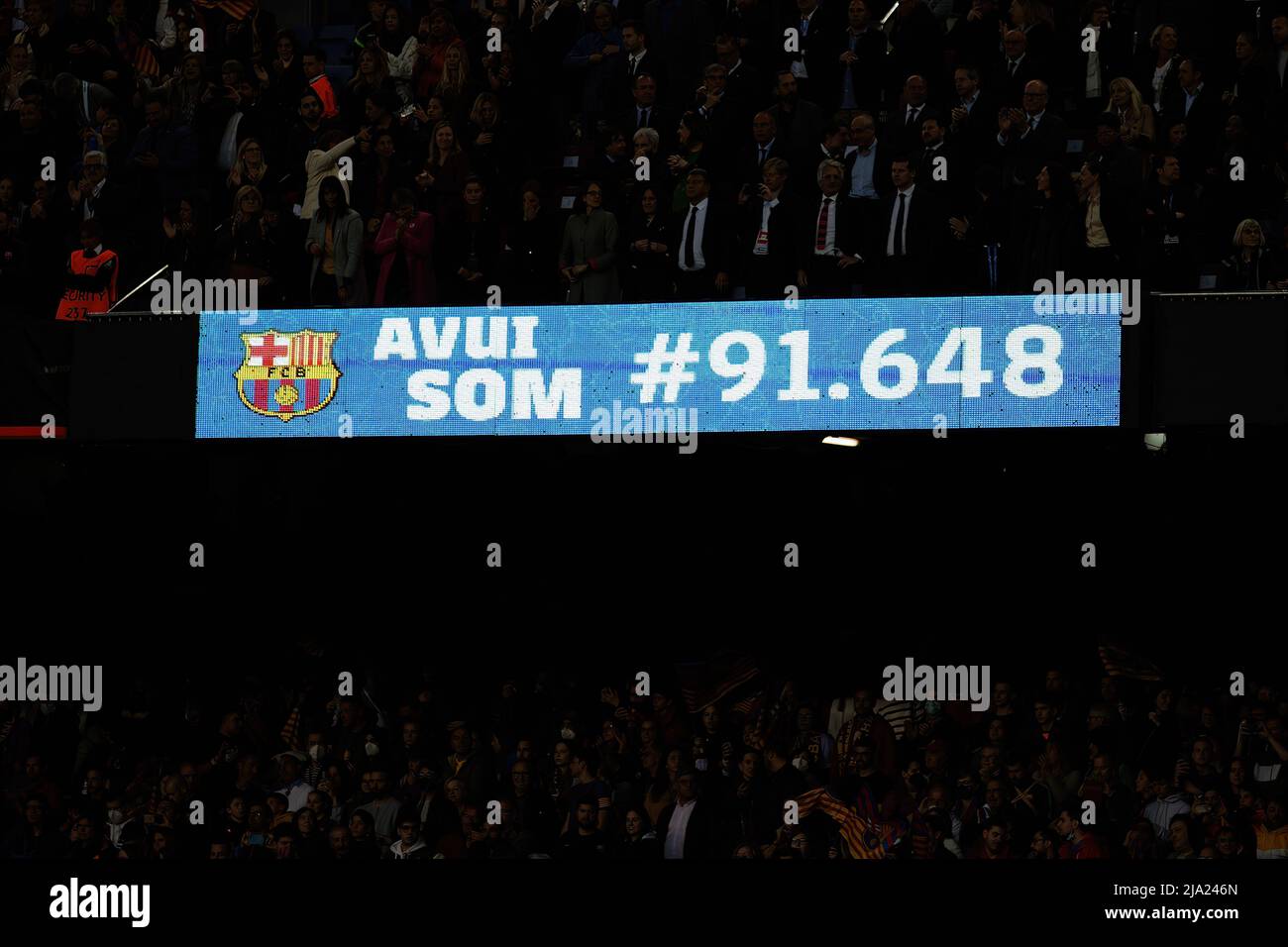 BARCELONA - APR 22: The scoreboard shows a new attendance world record of  91.648 during the UEFA Women's Champions League match between FC Barcelona  a Stock Photo - Alamy