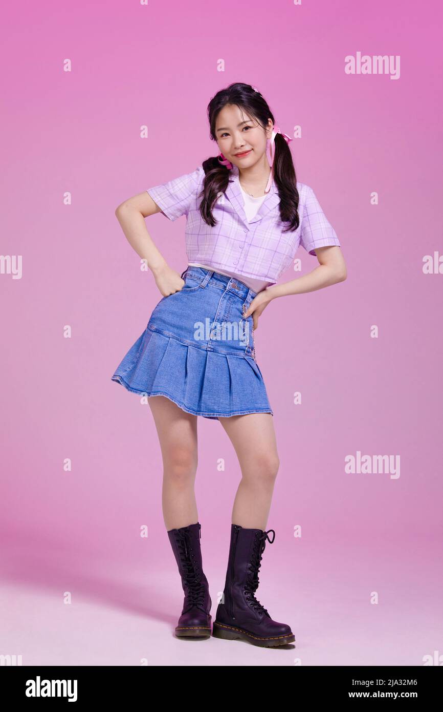 mz generation Asian Korean girl in confident pose Stock Photo - Alamy