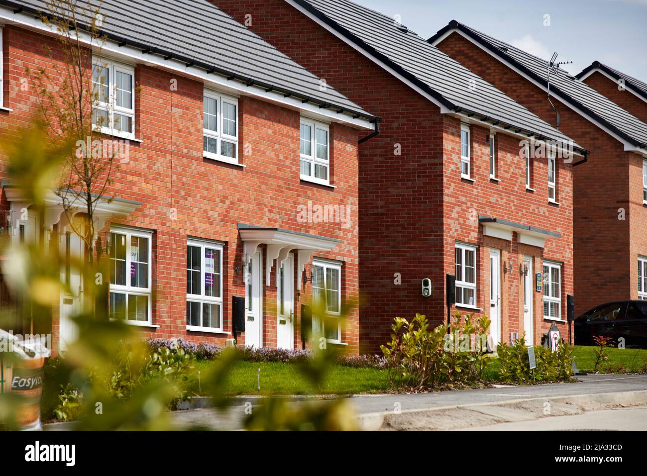 New barratt homes housing development hires stock photography and