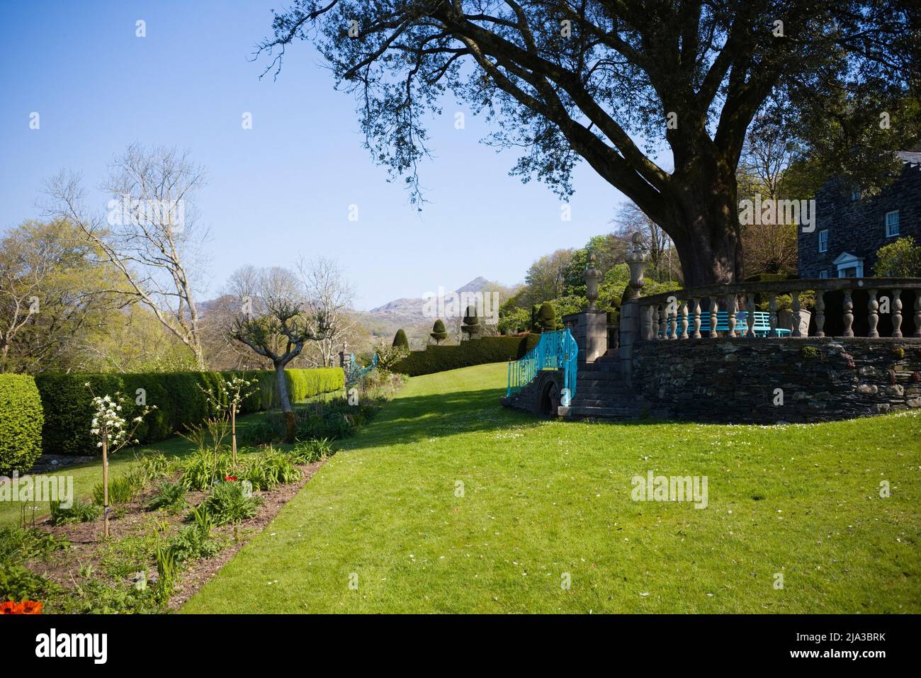 The gardens of Clough Williams Ellis' house at Plas Brondanw in North Wales Stock Photo