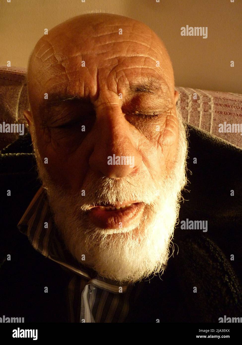 Worried old man hi-res stock photography and images - Alamy