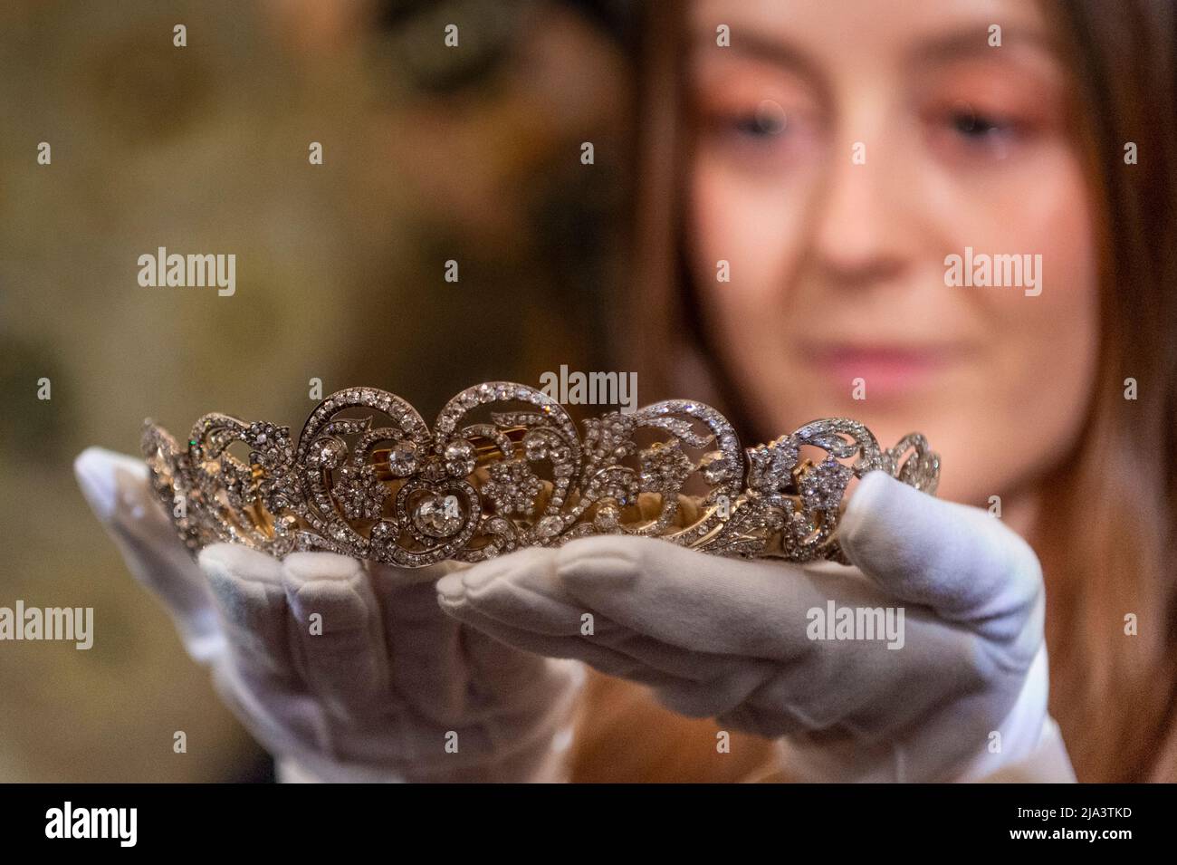 Princess diana tiara hires stock photography and images Alamy
