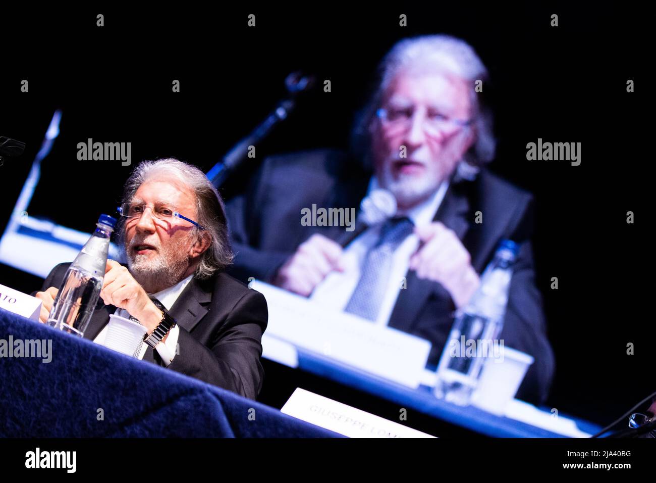 L'ex procuratore generale di Palermo, Roberto Scarpinato, alla conferenza Uccisi, traditi, dimenticati a Palermo il 23 maggio 2022 Stock Photo