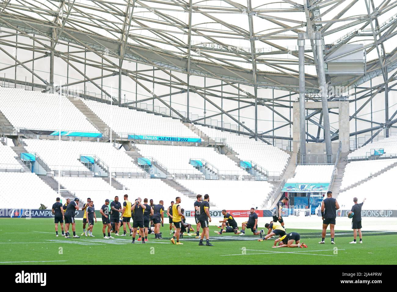 Marseille, France. 27th May 2022; Stade Velodrome, Marseille, France: European Rugby Heineken Champions Cup Final, Captains Run and press conference, Stade Rochelais trainning Credit: Action Plus Sports Images/Alamy Live News Stock Photo