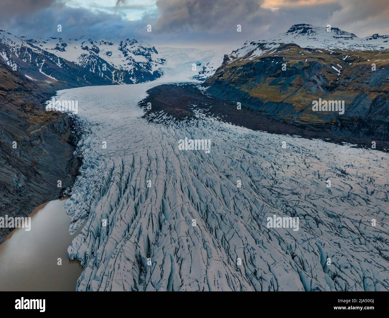 Beautiful glaciers flow through the mountains in Iceland Stock Photo