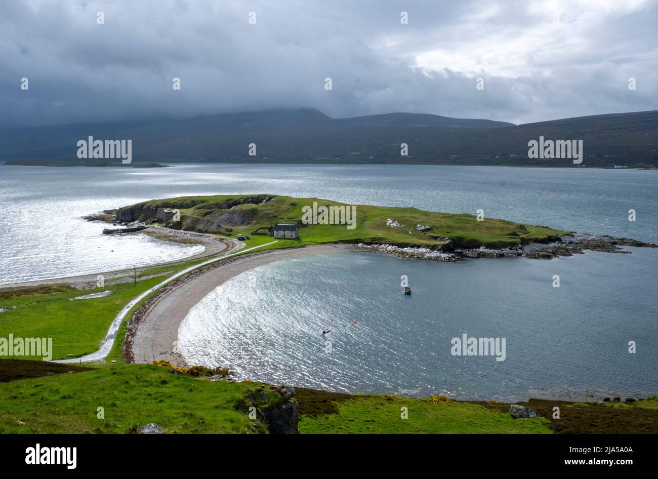 View of the old Ferry House, Harbour and Lime Kilns, Ard Neackie Peninsula on Loch Eriboll, Sutherland, Scottish Highlands Stock Photo