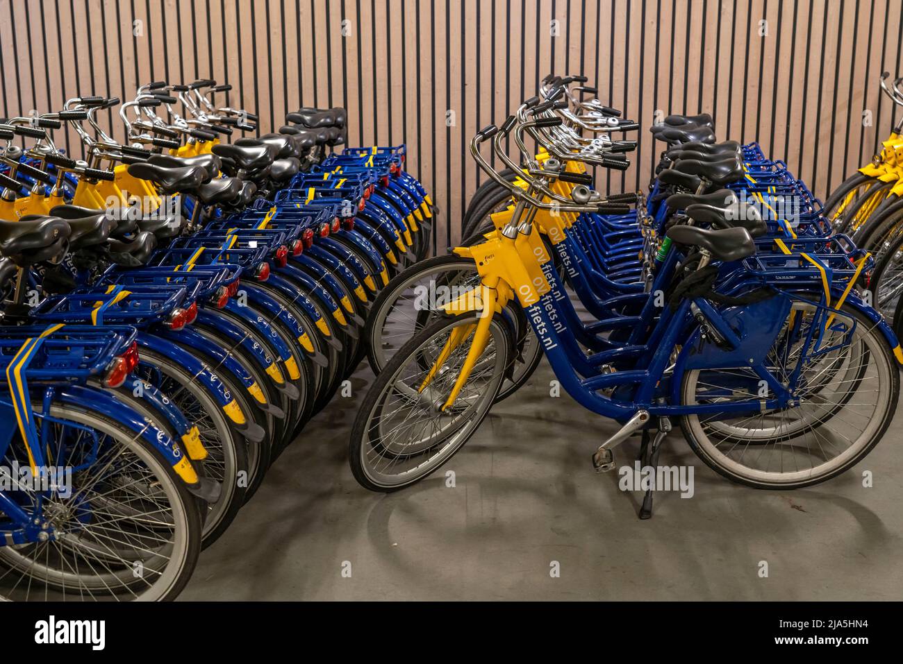 Ov fiets hi-res stock photography and images - Alamy