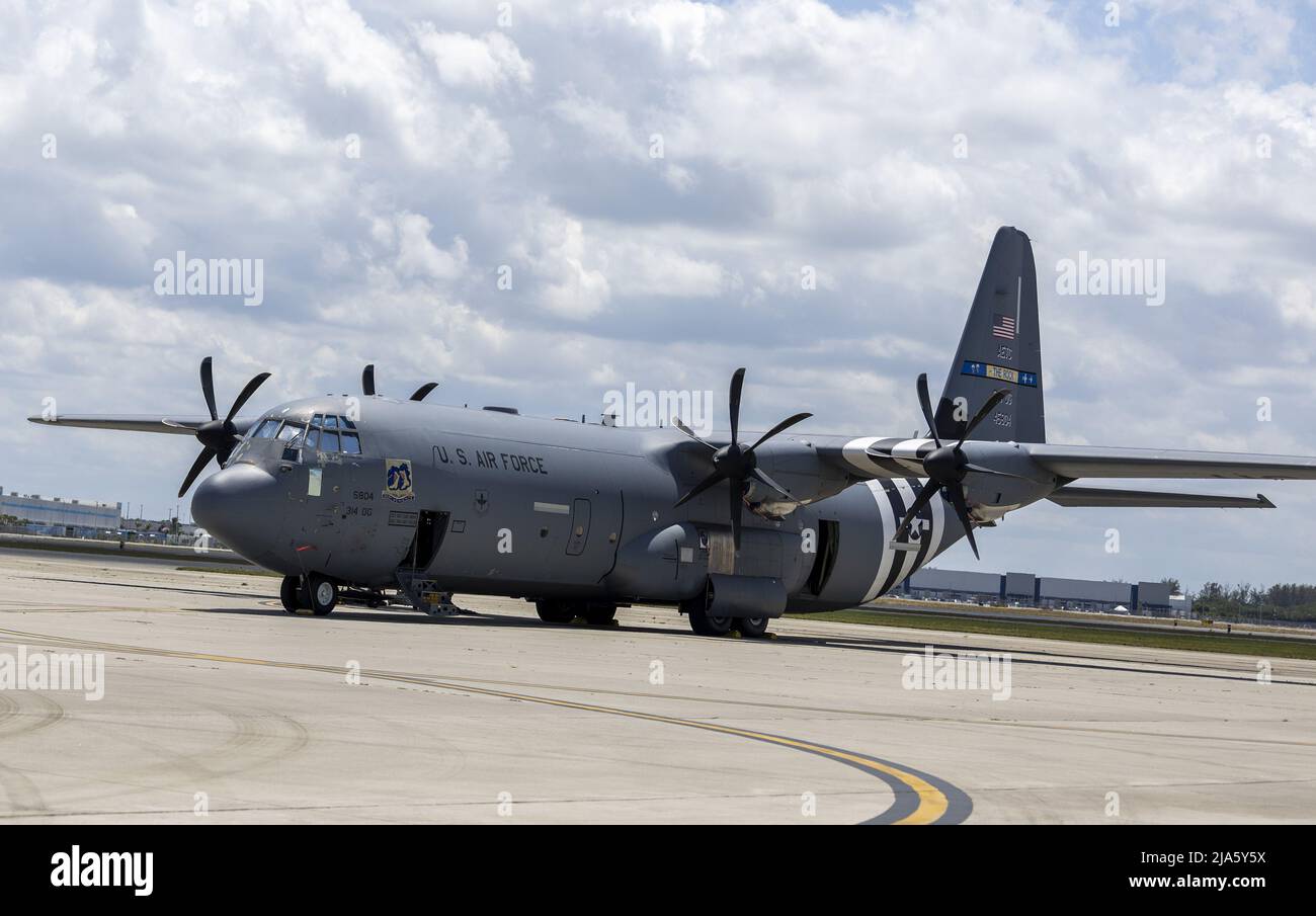 Miami, United States. 27th May, 2022. Jets sit on the tarmac at the Hyundai Air & Sea Show media day at the US Coast Guard Air Station, Miami, Florida, on Friday, May 27, 2022. The Miami Memorial Day air and sea show will feature the US Army HH-60 Black Hawk, USAF A-10 Thunderbolt II, USAF B-52 Bomber, USAF C-130 Hercules, USAF C-17 Global Master III, USAF C-5 Galaxy, USAF CH-53 Sea Stallion, F-15 Eagle, USAF F-16 Fighting Falcon, USAF KC-135 Stratotanker, USN F-18 Rhino. Photo By Gary I Rothstein/UPI Credit: UPI/Alamy Live News Stock Photo