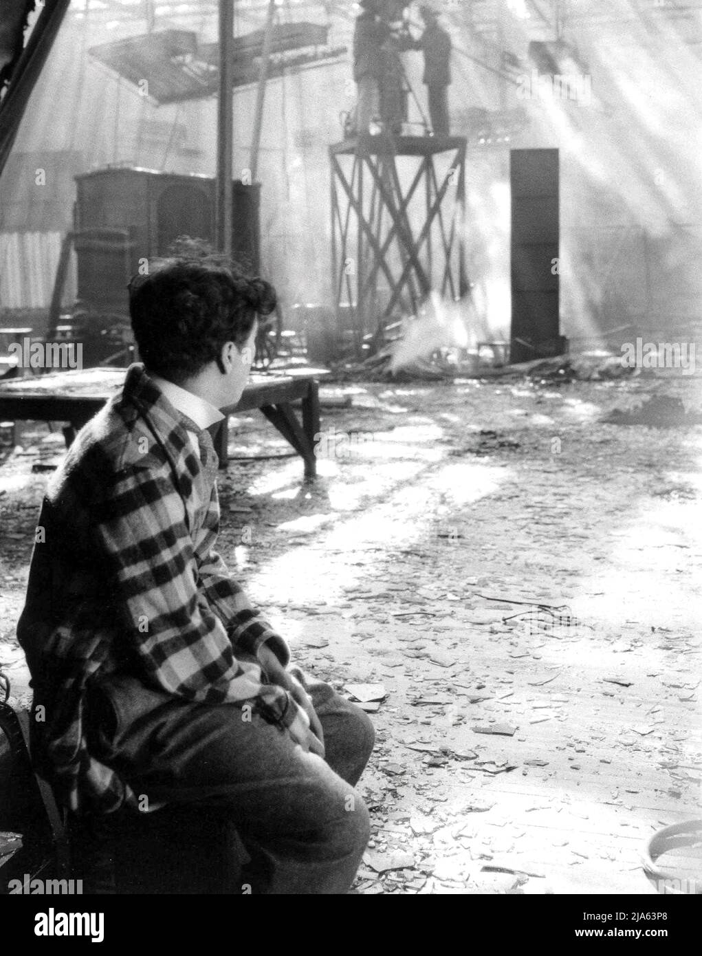 Charles Chaplin devastated after fire sweeps through The set of The Circus Stock Photo