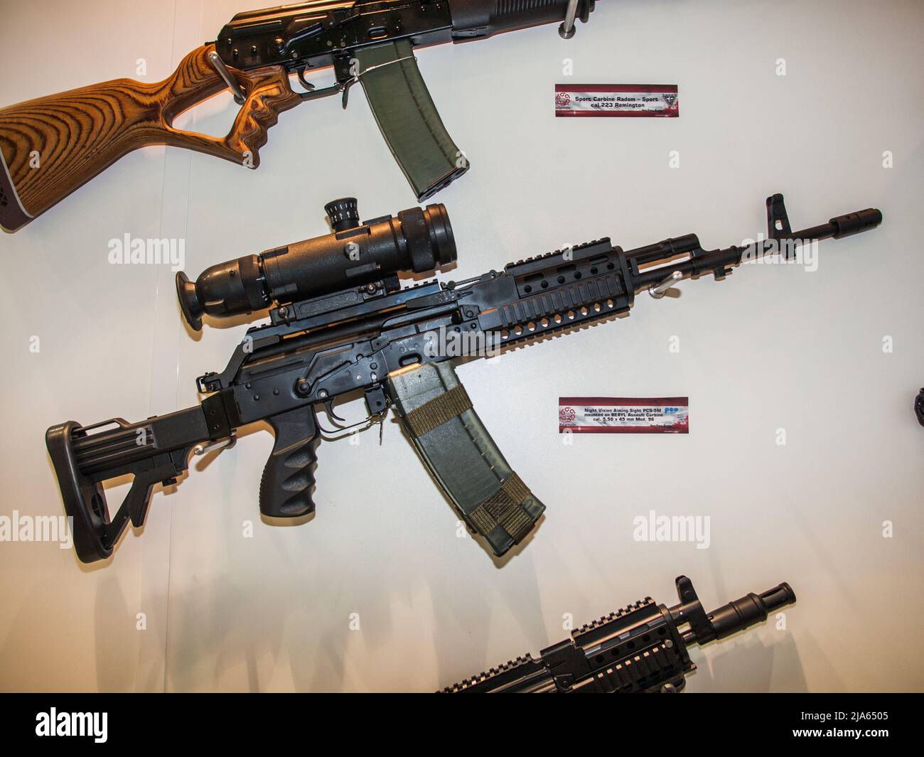 Bumar Night Vision aiming Sight PCS-5M mounted on BERYL 5.56mm Assault Carbine displayed in IDEX 2011 Military exibition Stock Photo