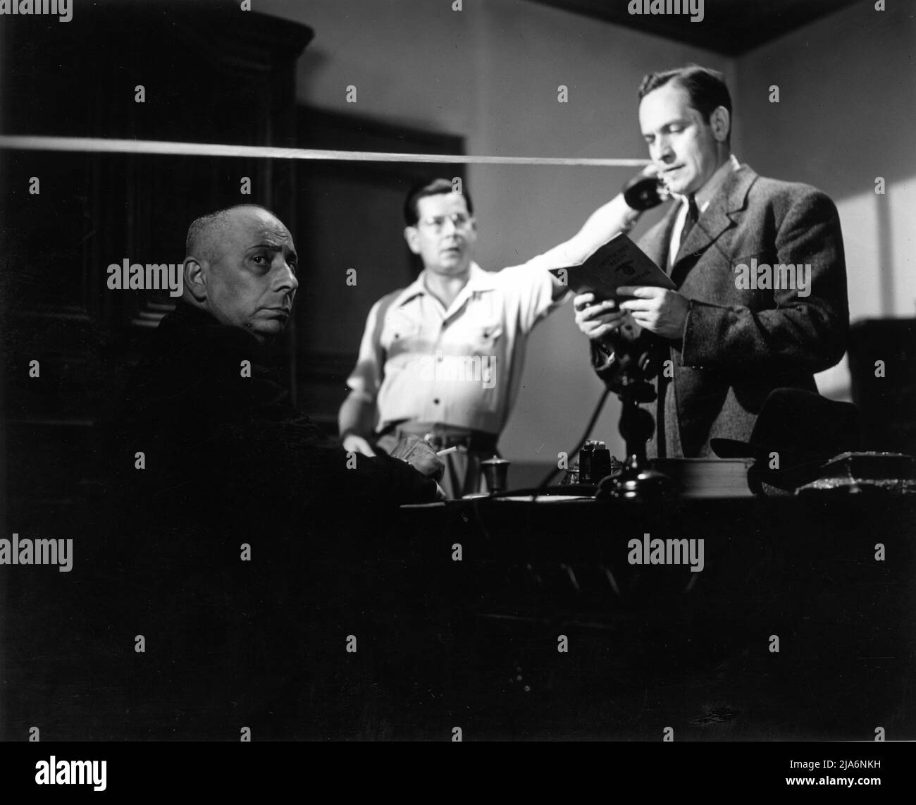 ERICH VON STROHEIM and FREDRIC MARCH with Focus Puller on set candid