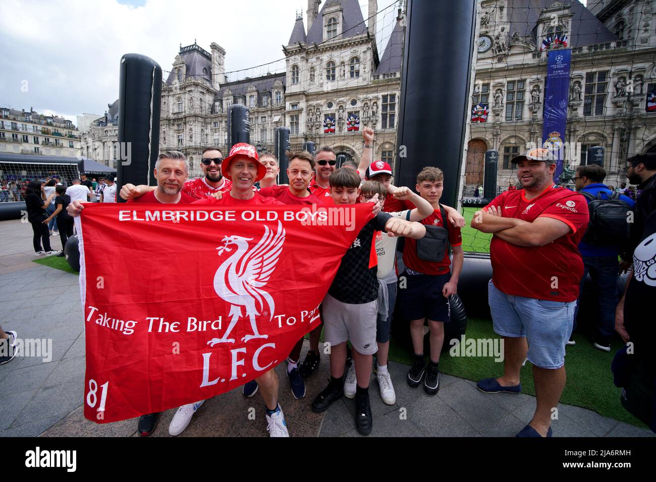 Liverpool fans gather at the Hotel de Ville ahead of the UEFA Champions League Final at the Stade de France, Paris. Picture date: Saturday May 28, 2022. Stock Photo
