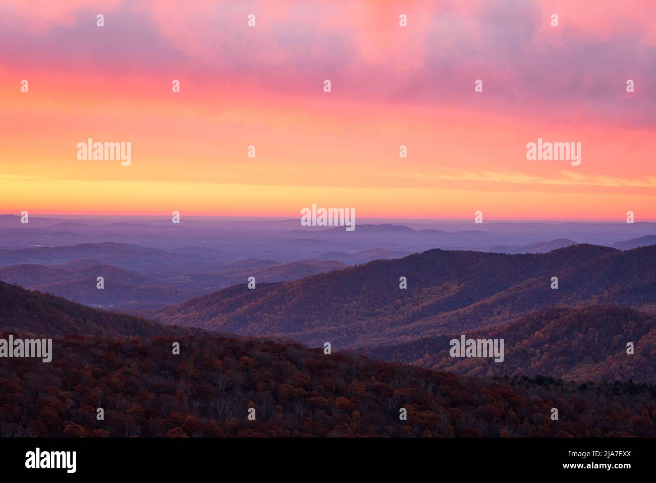 Autumn sunrise from Rattlesnake Overlook in Shenandoah National Park in Virginia Stock Photo Alamy