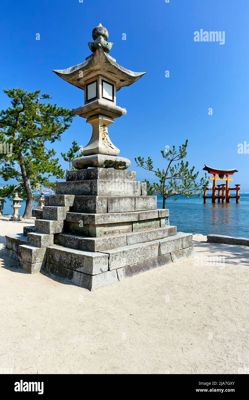 Floating rock japan shrine hires stock photography and images Alamy