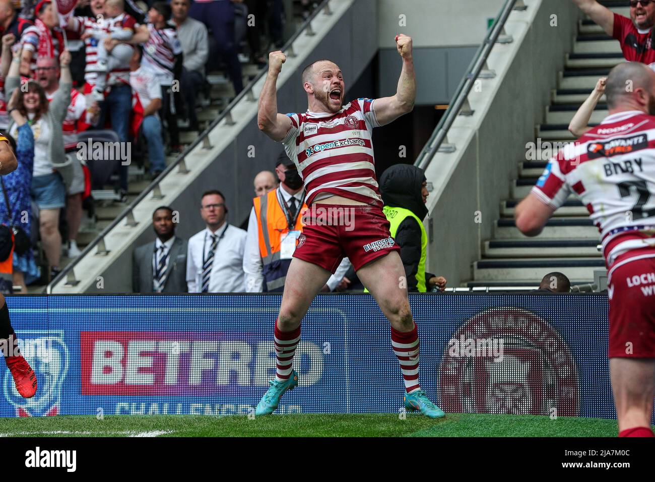 Liam Marshall 5 Of Wigan Warriors Celebrates The Winning Try Of The Game And Makes It 14 16 To 