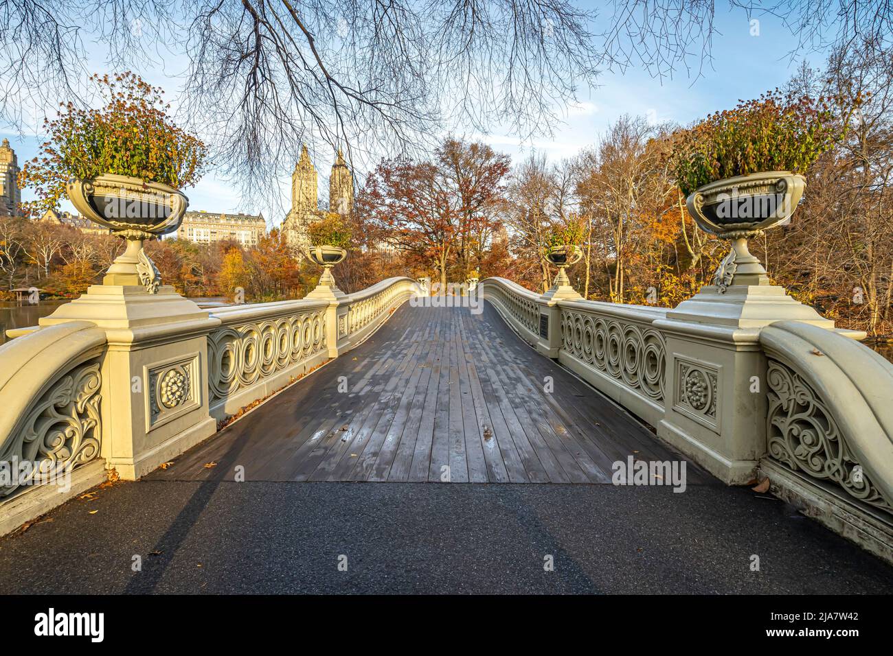 Bow bridge, Central Park, New York City, early morning in late autumn