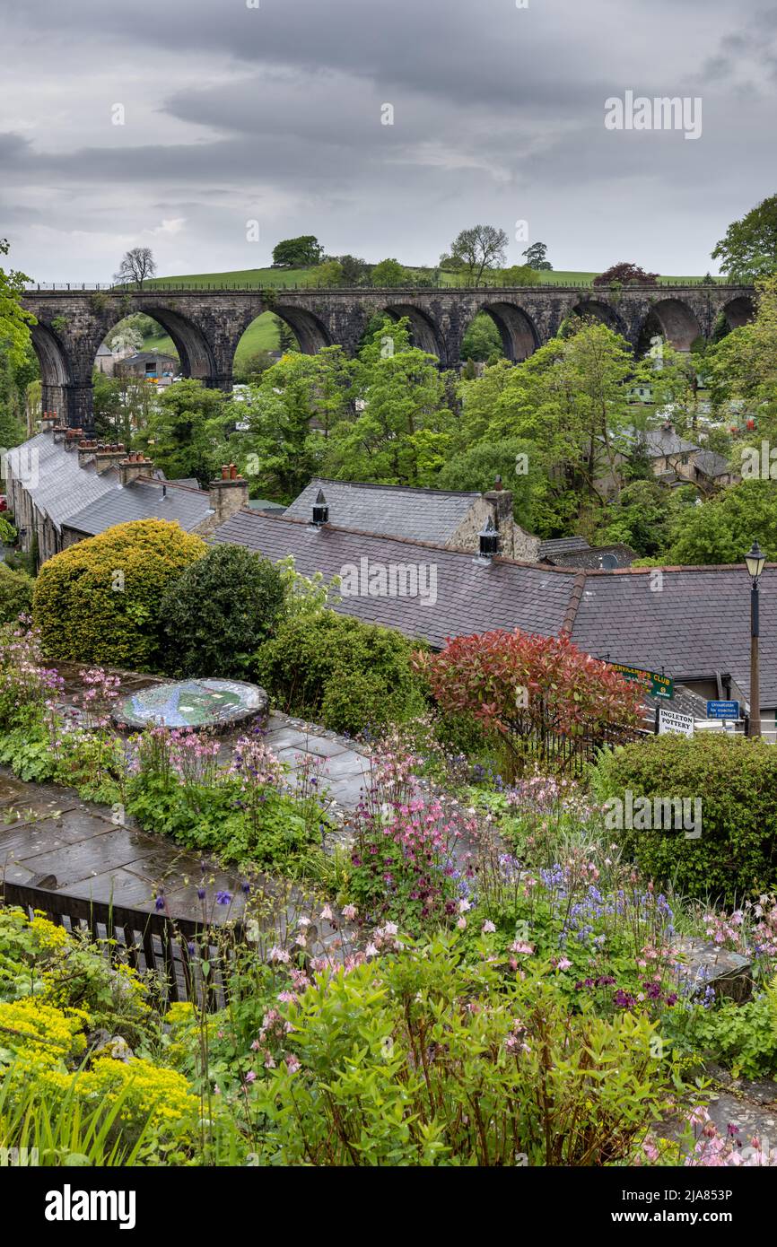 The disused Ingleton railway viaduct crosses the valley of the River Greta in the Yorkshire Dales, North Yorkshire, England Stock Photo