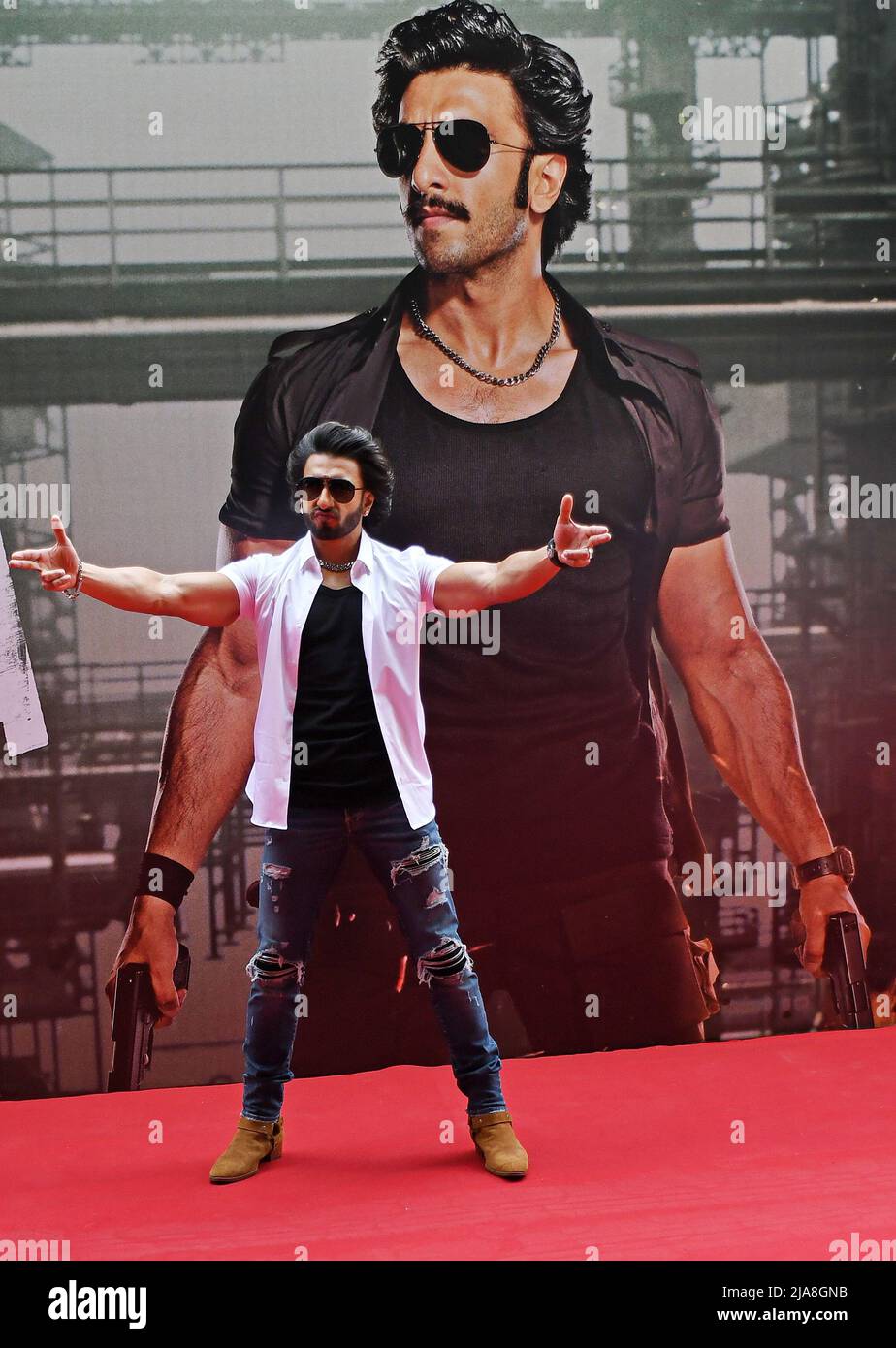 South Indian Bollywood Actor Vikram pose during the press meet of promotion  of film Photo