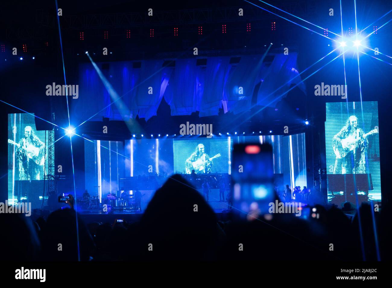 Verona, Italy. 28th May 2022. Italian singer Elisa alias as Elisa Toffoli during his live performs in Arena di Verona,  for Back to the future tour 2022 in Heros Festival 2022 Credit: Roberto Tommasini/Alamy Live News Stock Photo