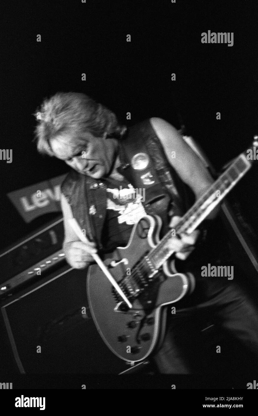 Alvin Lee (born Graham Anthony Barnes; 19 December 1944 C 6 March 2013