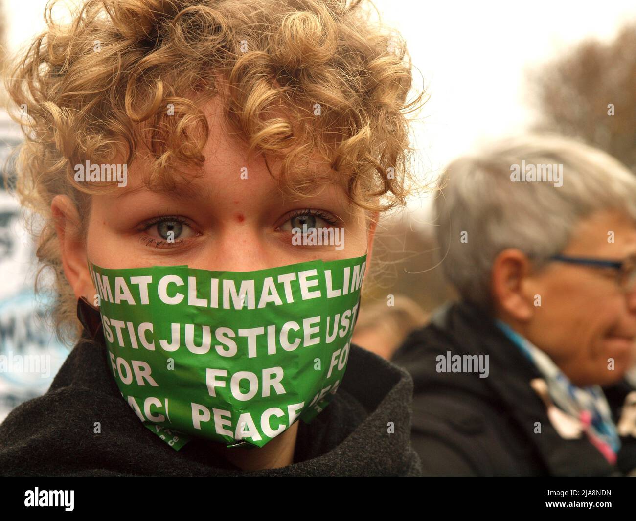 Paris, France, on December 12th, 2016, thousands took the streets and rally for a  fair  global agreement  at COP21 negotiations, being held in Le Bourget. They demanded nations to reach the goal fo 1.5° as top for global warming Stock Photo