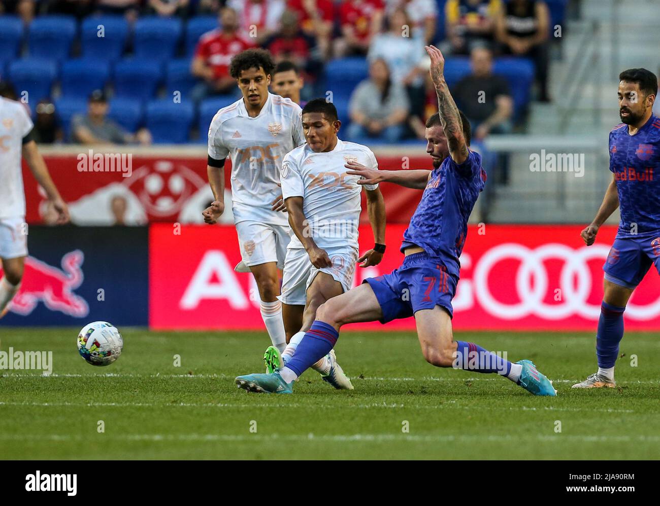 New York Red Bulls Bring Back Tom Edwards For 2022