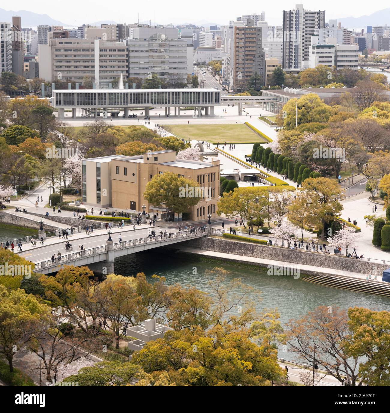 Motoyasue-gawa River, cherry blossom, Peace Memorial Park, Hiroshima City, Western Honshu, Japan Stock Photo