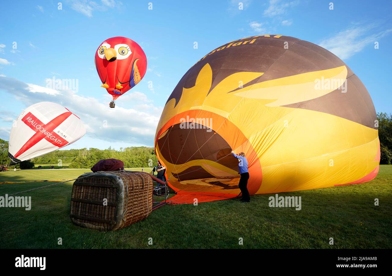 Balloons ampics hires stock photography and images Alamy