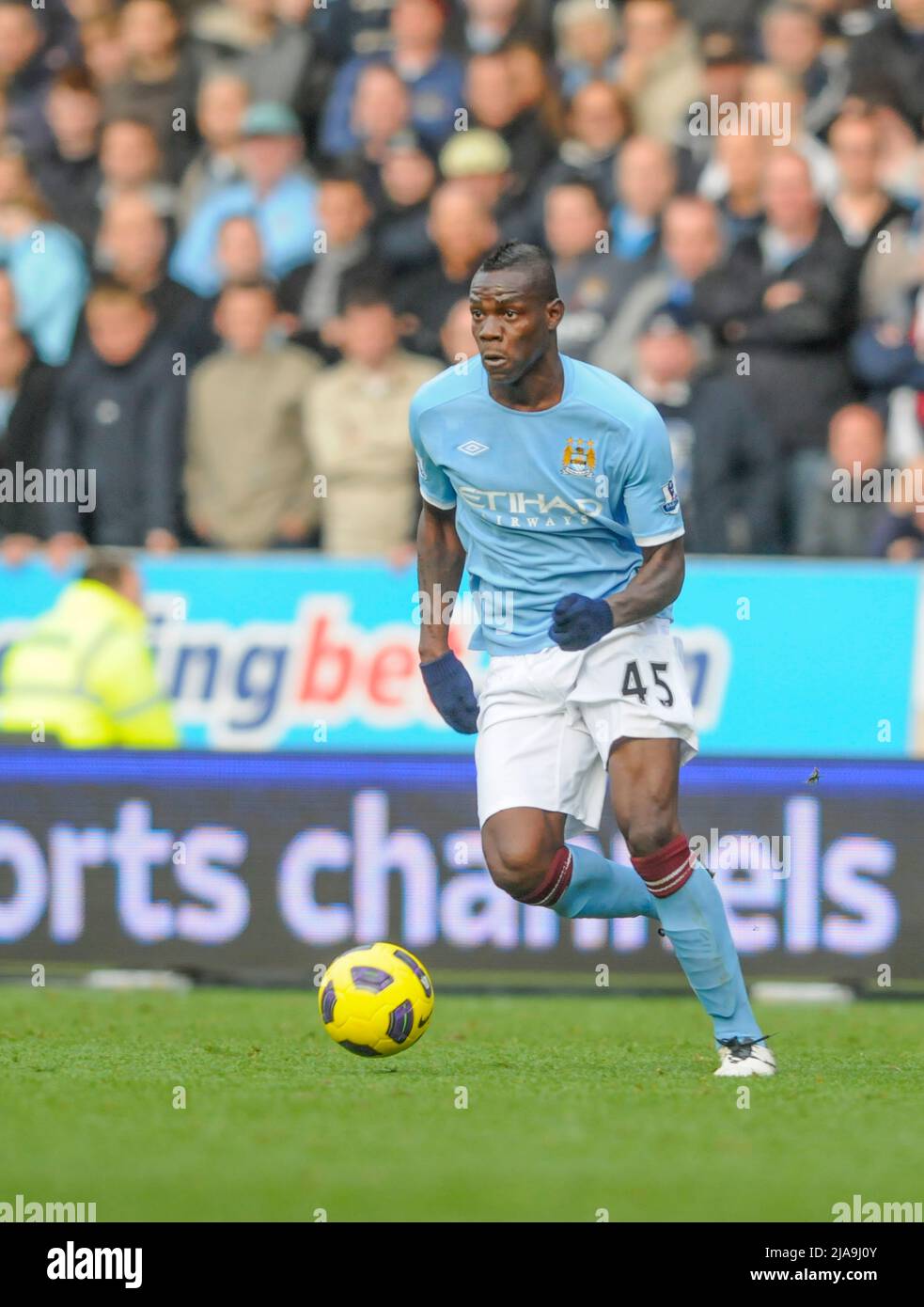 Mario balotelli of manchester city hires stock photography and images Alamy