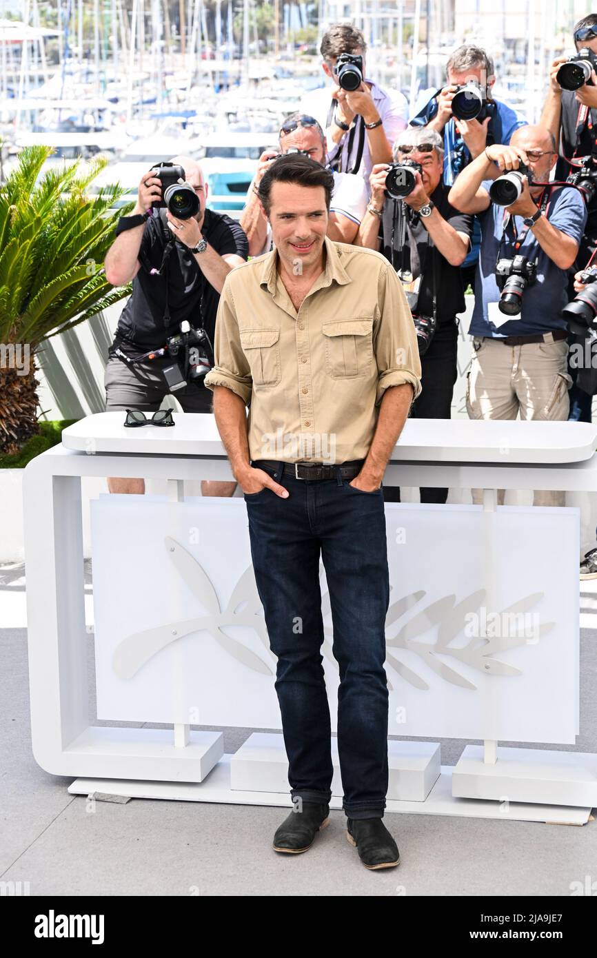 Nicolas Bedos 75th Cannes Film Festival Photocall of the movie -Mascarade-  Cannes, France 28th May 2022 (Photo by SGP/Sipa USA)Italia id 127389 092  Not Exclusive Stock Photo - Alamy