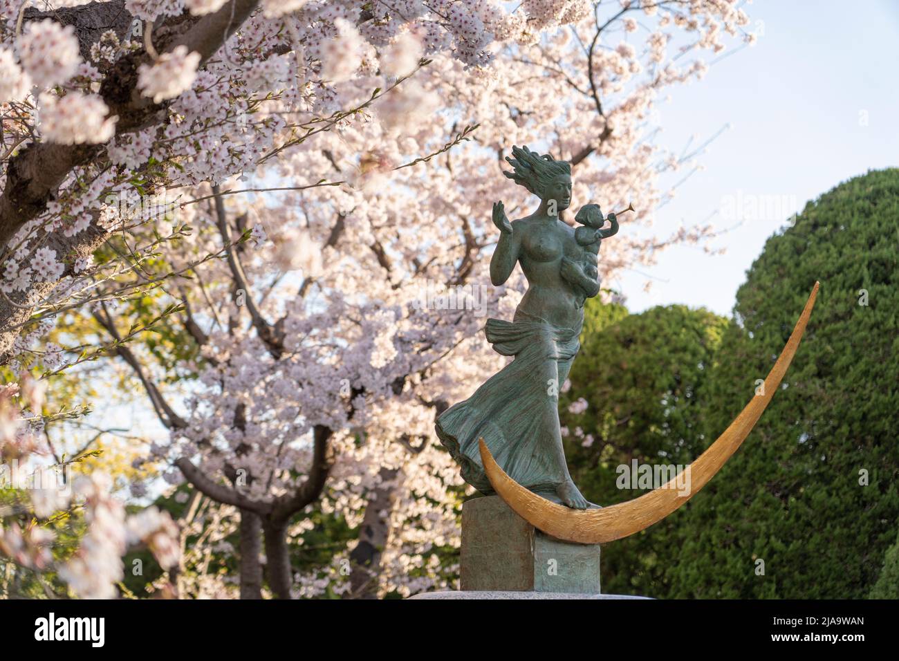 Statue of a Prayer for Peace, mother and child by sculptor Katsuzo Entsuba,  Peace Memorial Park, Hiroshima City, Western Honshu, Japan Stock Photo
