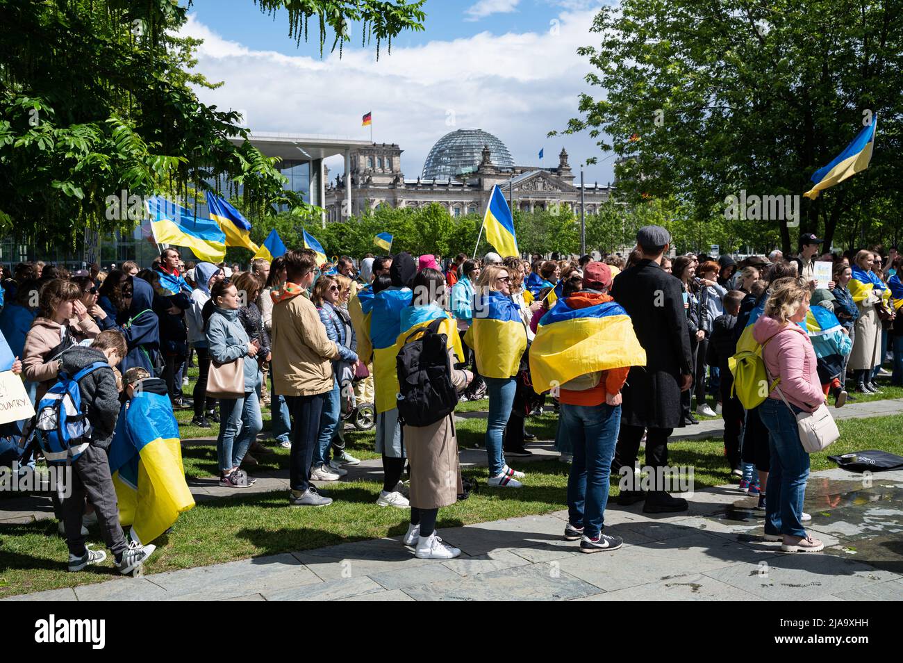 28.05.2022, Berlin, Germany, Europe - Pro EU membership rally with Ukrainians, refugees, activists and supporters in front of the German Chancellery. Stock Photo