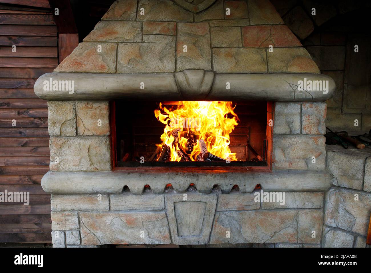Vintage fireplace and tree hi-res stock photography and images - Alamy