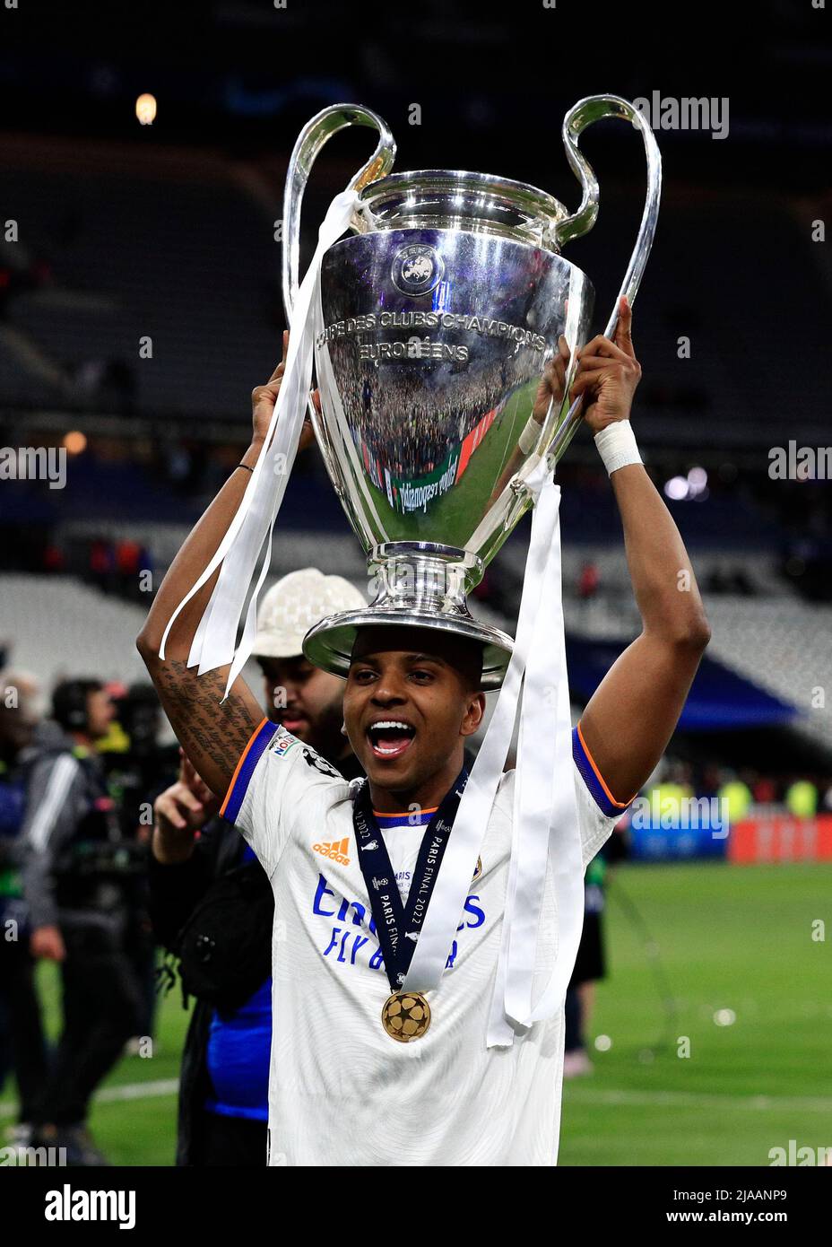 28th May 2022; Stade de France stadium, Saint-Denis, Paris, France. Champions  League football final between Liverpool FC and Real Madrid; Rodrygo of Real  Madrid lifts the Champions League trophy Stock Photo -