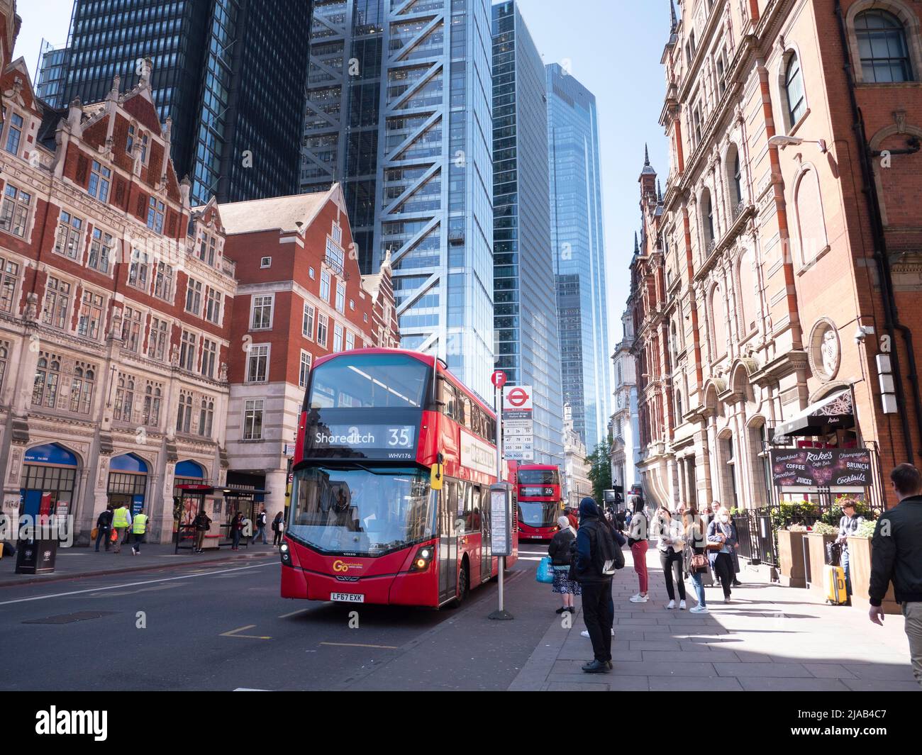 Number 35 bus at bus stop in Bishopsgate London Stock Photo - Alamy