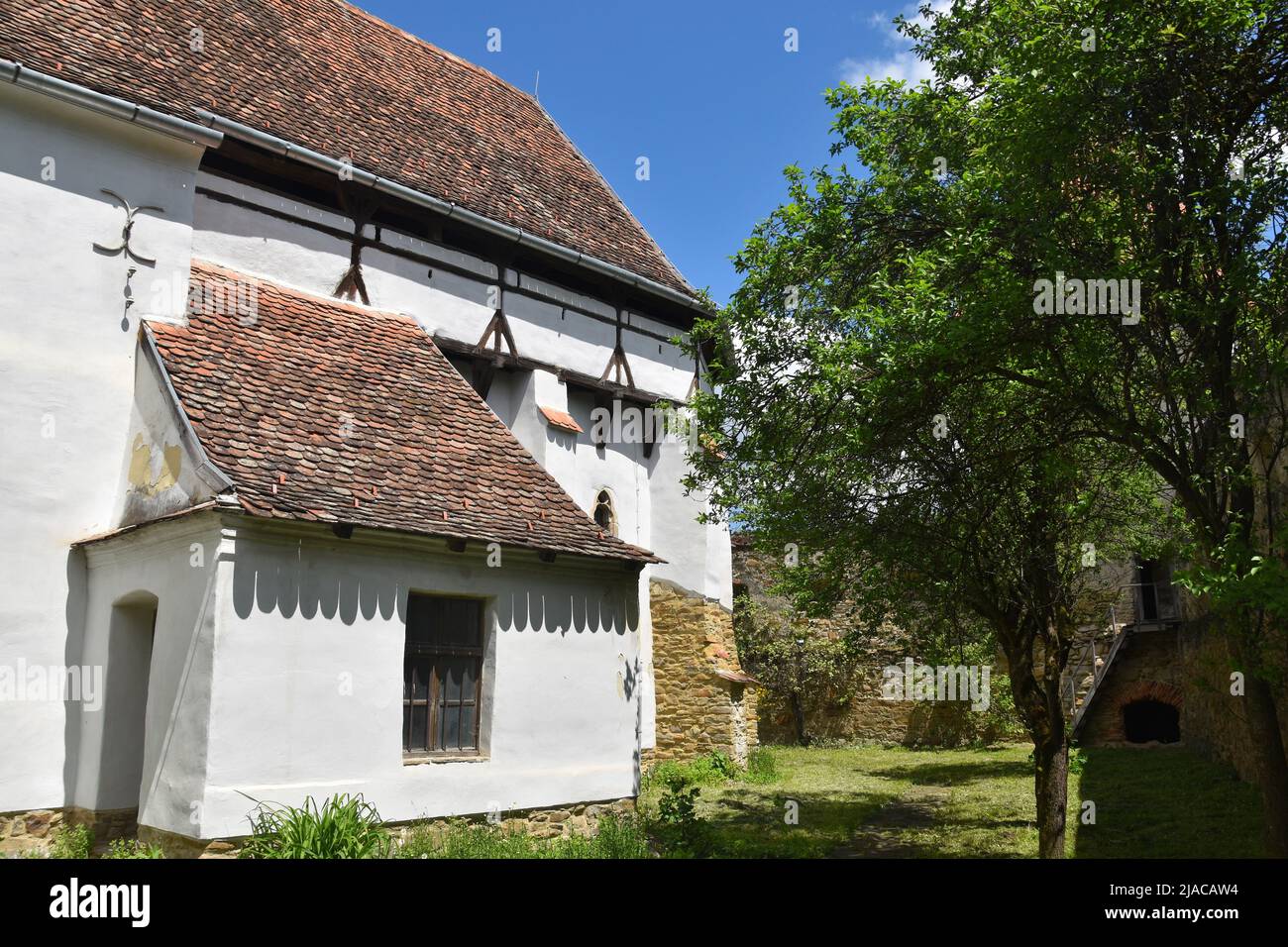 the medieval fortified church of Cincșor (Kleinschenk) in Transylvania, Romania Stock Photo