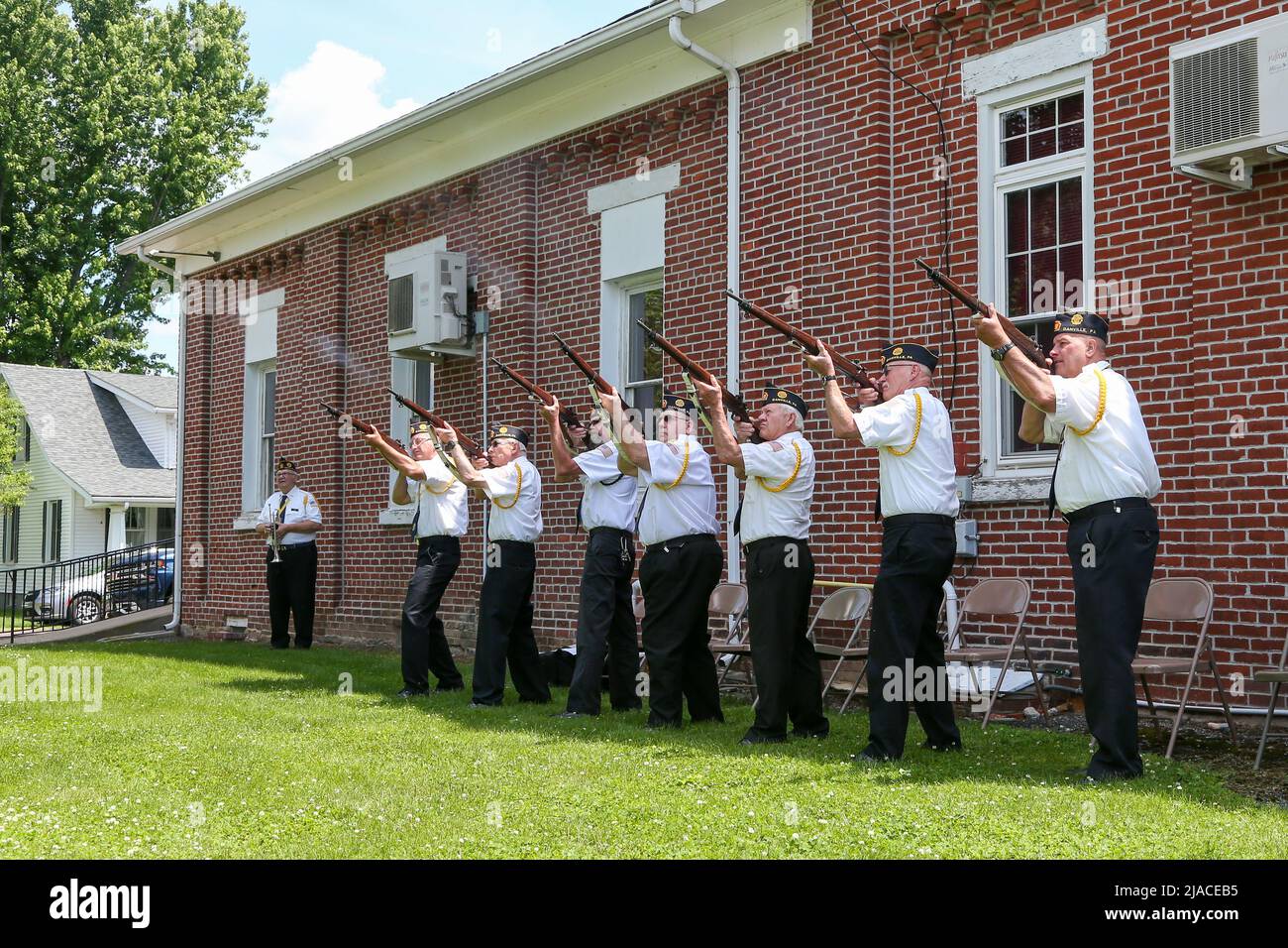 Riverside, United States. 29th May, 2022. The honor guard from American