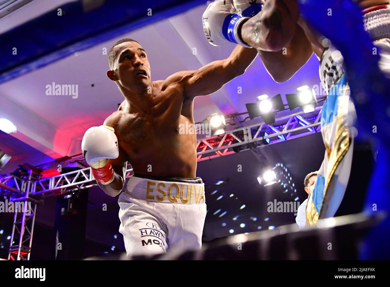 SAO PAULO, BRAZIL - May 29: (L-R) Esquiva Falcão punches Cristian Fabian “El Tuca” Rios in their super middleweight bout during Boxing For You 11 Event at Arena de Lutas on May 29, 2022 in São Paulo, SP, Brazil (Photo by Leandro Bernardes/Pximages) Credit: Px Images/Alamy Live News Stock Photo