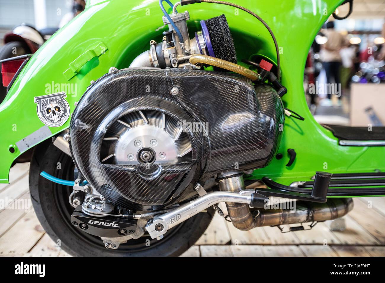 Vespa engine hi-res stock photography and images - Alamy