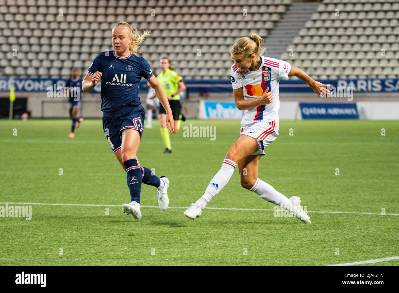 Paulina Dudek of Paris Saint Germain and Ada Hegerberg of