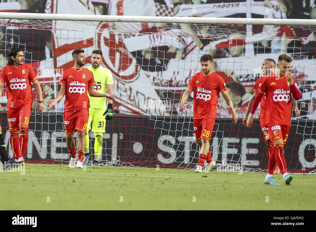 Padova, Italy. 29th May, 2022. Catanzaro's players expresses disappointment  during Padova Calcio vs US Catanzaro, semifinal return of playoff Serie C  2021-22, at Euganeo stadium in Padova, Italy, on May 29, 2022.