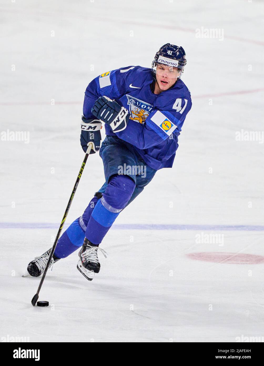 Miro Heiskanen Out Indefinitely with Mono - The Hockey News