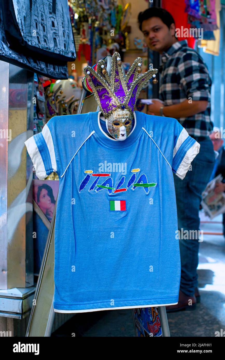 Italy t shirt hi-res stock photography and images - Alamy