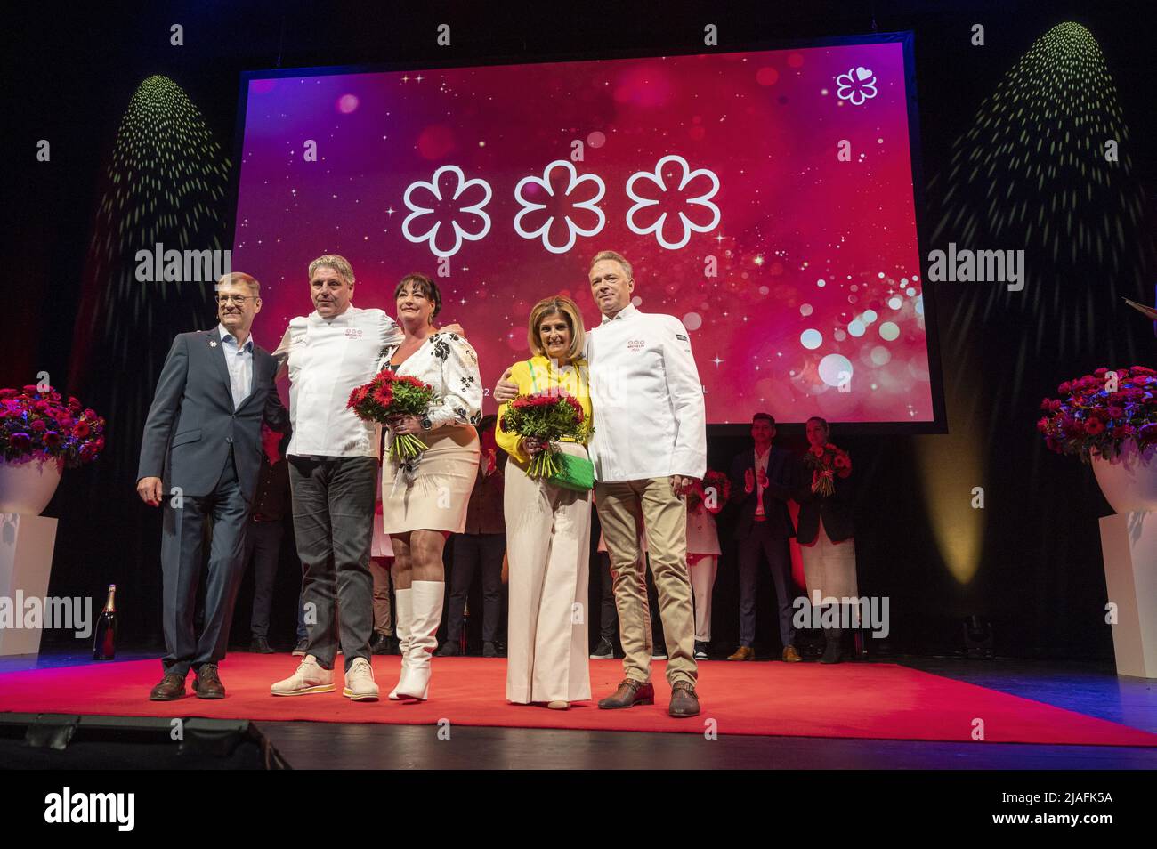 2022-05-30 12:00:24 AMSTERDAM - The winners of 3 stars during the presentation of the Michelin Guide 2022 in the DeLaMar Theater. The guide is considered the most netherlands out - belgium out Stock Photo