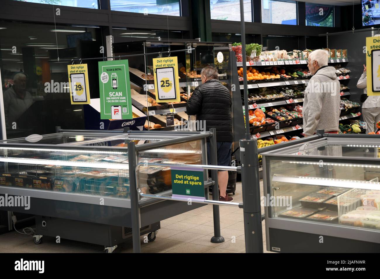 Copenhagen Denmark 30 May 2022 365 Discount Grocery Store In Danish 