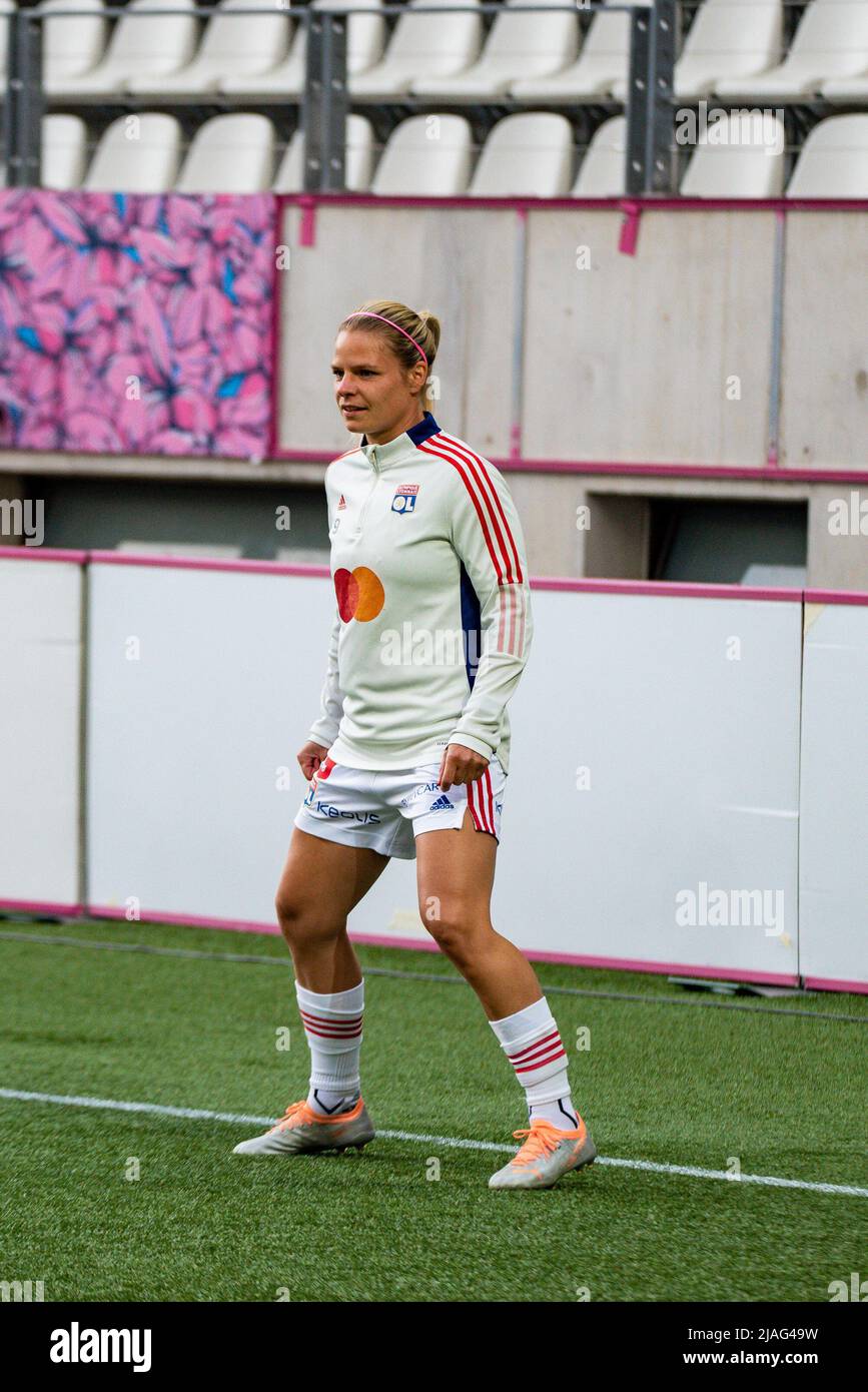 Eugenie Le Sommer of Olympique Lyonnais warms up ahead of the Women's  French championship, D1 Arkema football match between Paris Saint-Germain  and Olympique Lyonnais (Lyon) on May 29, 2022 at Jean Bouin