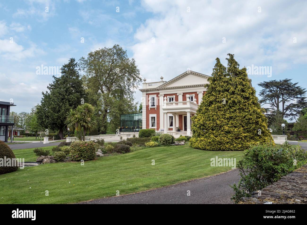 Sunbury court conference centre hires stock photography and images Alamy