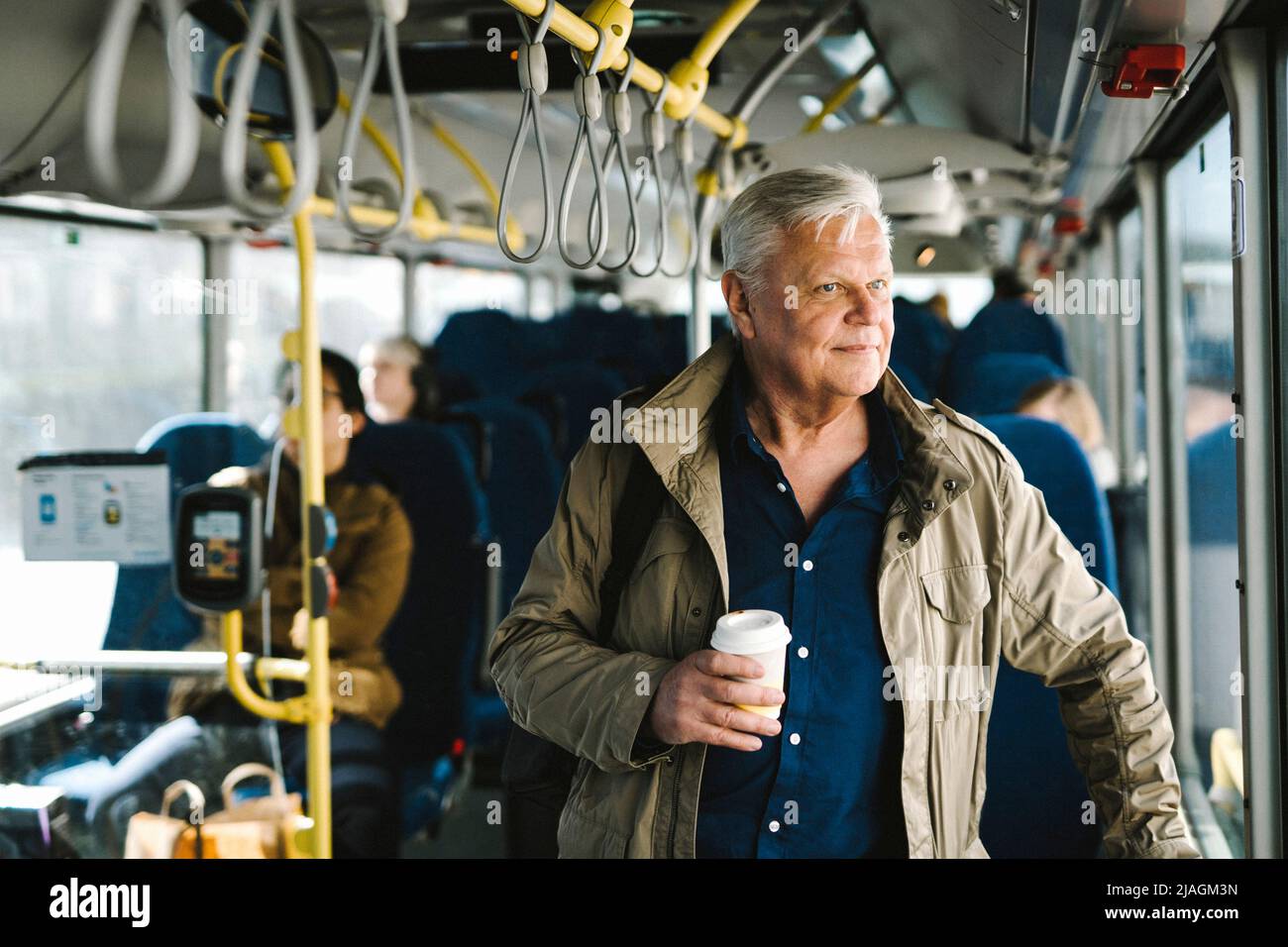 People commuting on bus hi-res stock photography and images - Alamy