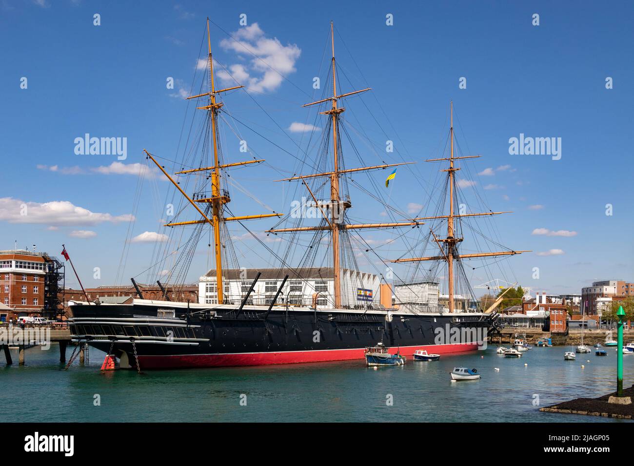 HMS Warrior is a 40-gun steam-powered armoured frigate built for the ...